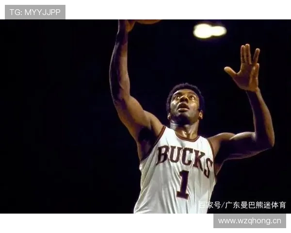 奥斯卡·罗伯特森突破组织双核作用优于拉里·伯德